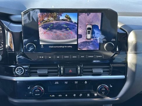 Certified 2023 Nissan Pathfinder SL w/ Lighting Package (N92) image 33