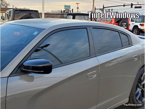 Used 2023 Dodge Charger SXT w/ Blacktop Package image 12