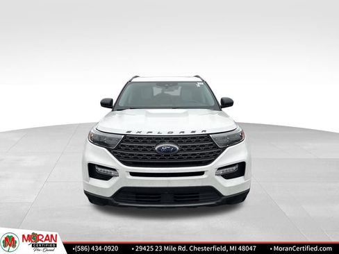 Used 2022 Ford Explorer XLT w/ Equipment Group 202A image 8