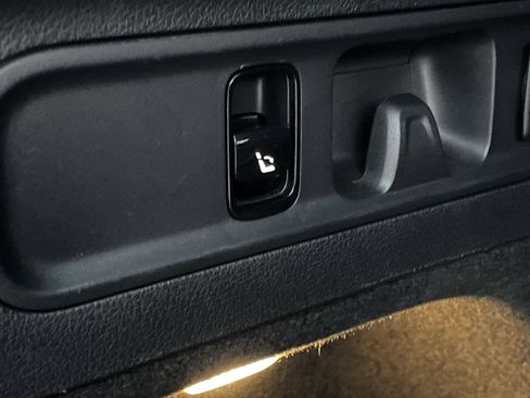 Certified 2023 Mercedes-Benz GLC 300 4MATIC image 11