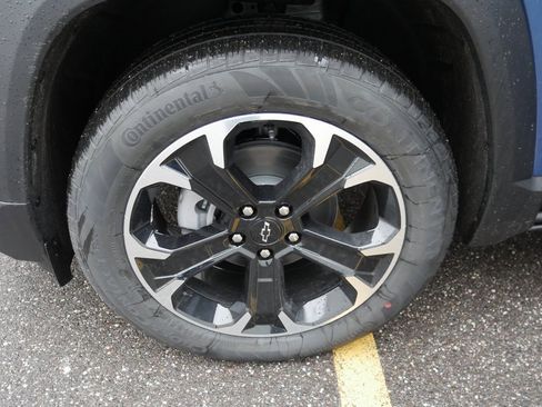 New 2026 Chevrolet Equinox LT w/ Convenience Package II image 35