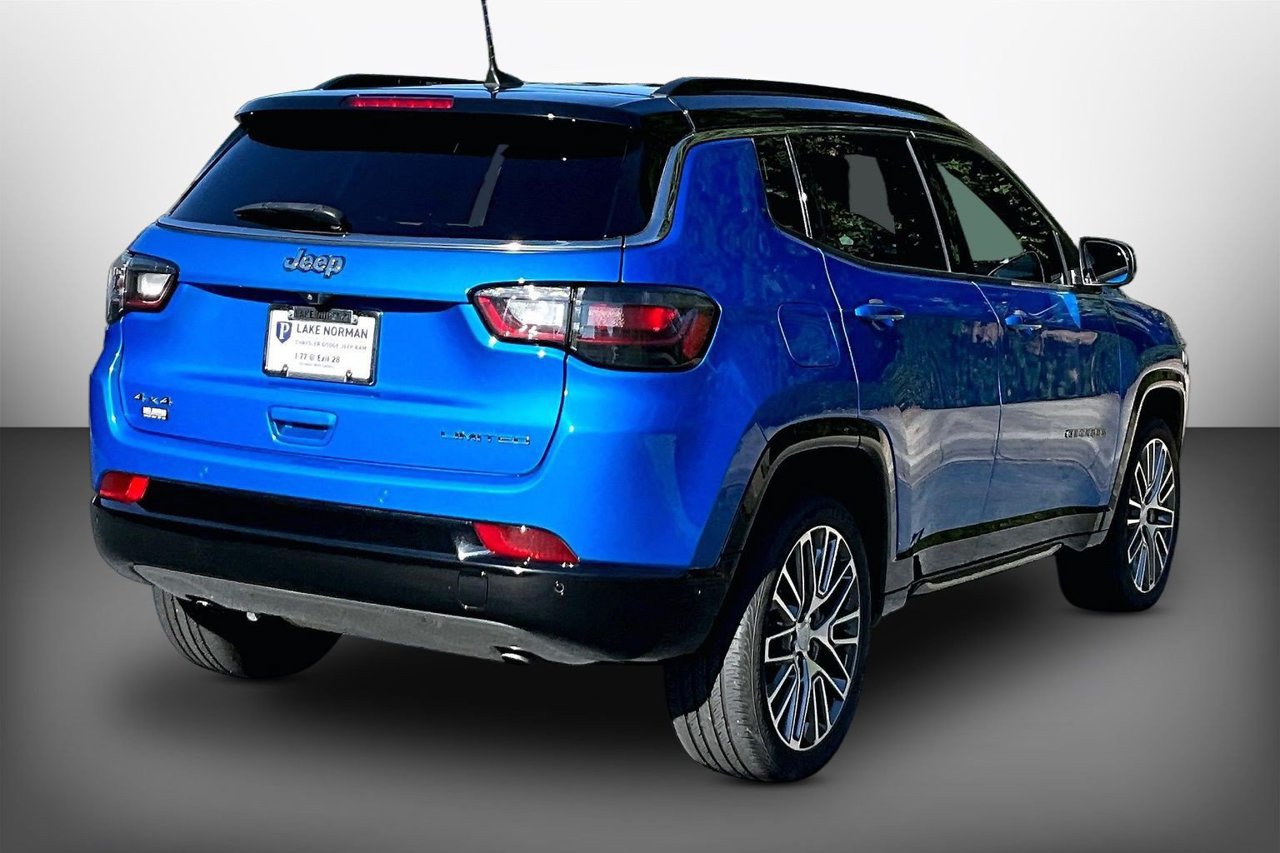 Used 2024 Jeep Compass Limited w/ Elite Group AWD/4WD image 8