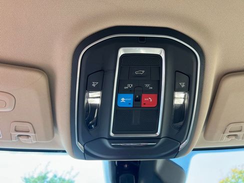 Used 2022 Jeep Grand Cherokee L Limited image 39