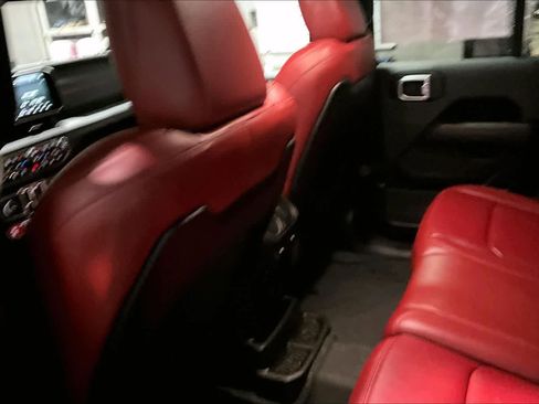 Used 2024 Jeep Wrangler Unlimited Rubicon 392 image 11