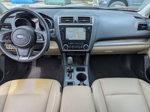 Used 2018 Subaru Outback 2.5i Limited AWD/4WD image 17