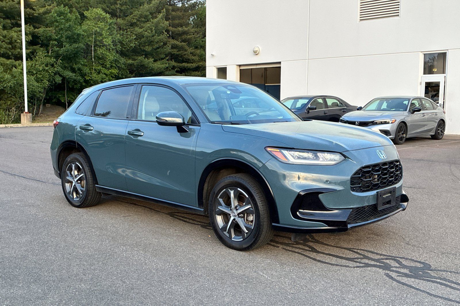 Used 2025 Honda HR-V EX-L image 1