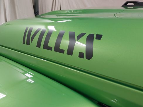 Used 2025 Jeep Gladiator Sport AWD/4WD image 33
