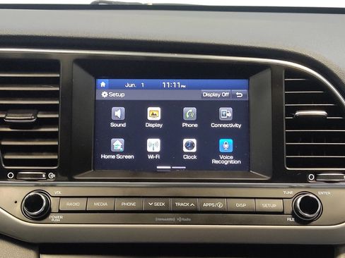 Used 2017 Hyundai Elantra SE FWD image 25