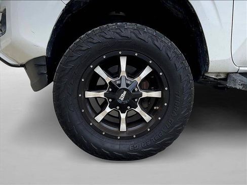 Used 2018 Toyota Tacoma SR RWD image 10