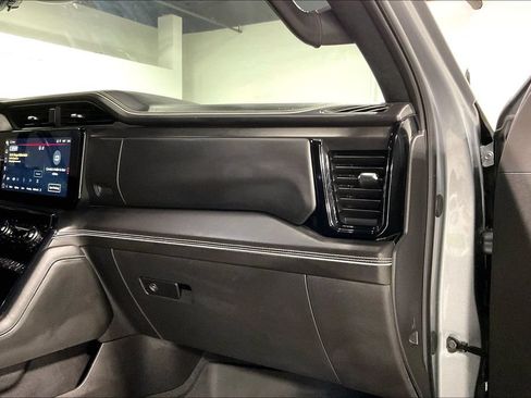 Used 2024 GMC Sierra 1500 AT4X w/ AT4X AEV Edition AWD/4WD image 19