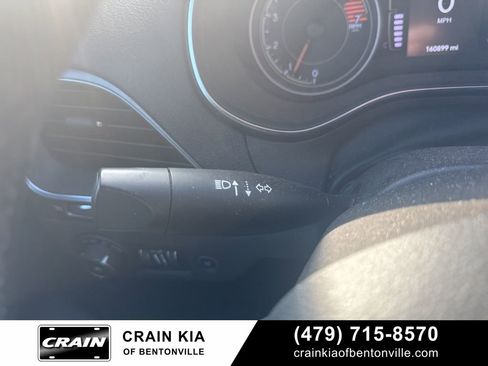 Used 2019 Jeep Cherokee Latitude Plus w/ Comfort/Convenience Group image 29