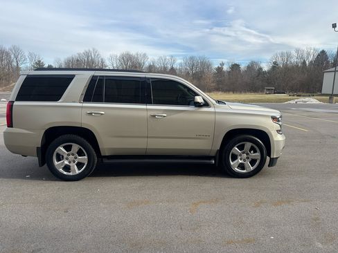 Used 2015 Chevrolet Tahoe LT image 4