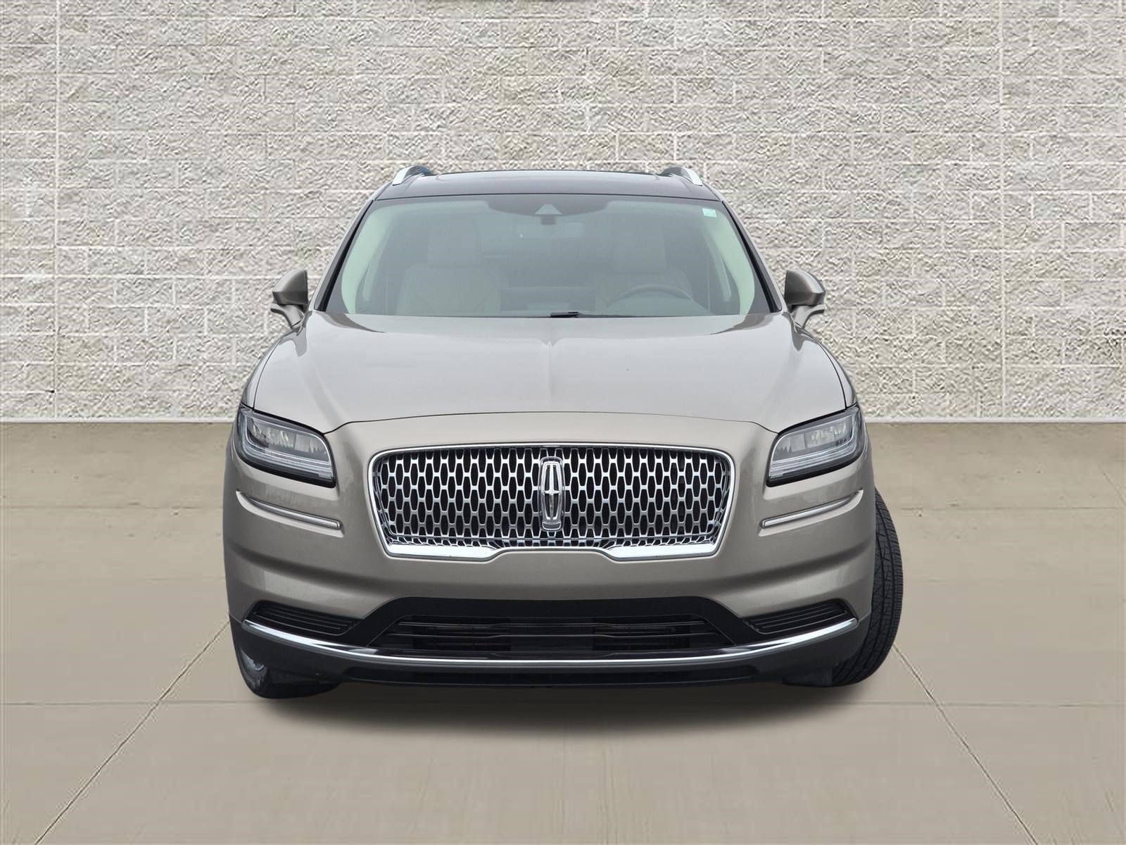Used 2021 Lincoln Nautilus Reserve w/ Cargo Utility Package AWD/4WD image 2