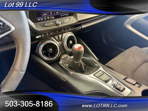 Used 2020 Chevrolet Camaro SS RWD image 11