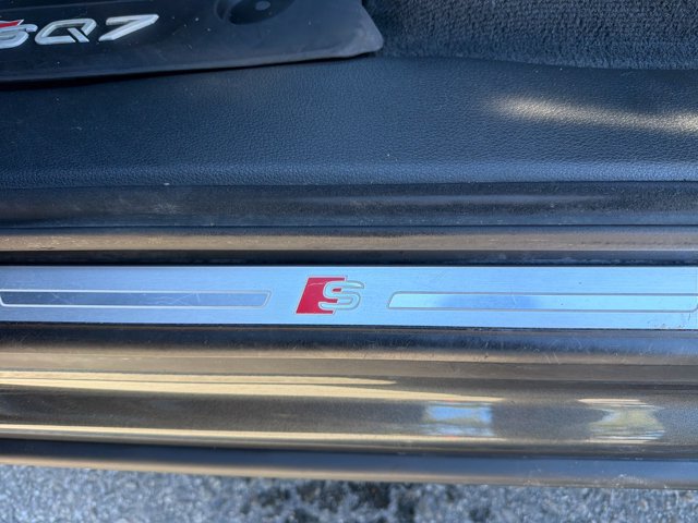 Used 2021 Audi SQ7 Prestige AWD/4WD image 10