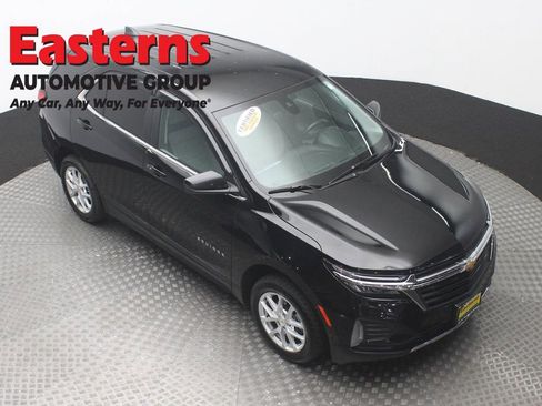 Used 2024 Chevrolet Equinox LT AWD/4WD image 3