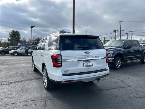 Used 2023 Ford Expedition Limited image 13
