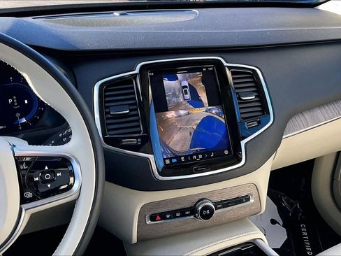 Certified 2024 Volvo XC90 B6 Plus image 6