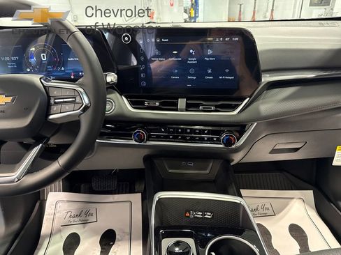 New 2026 Chevrolet Equinox LT w/ Convenience Package II image 19