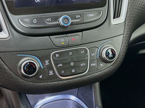 Used 2023 Chevrolet Malibu LT image 22