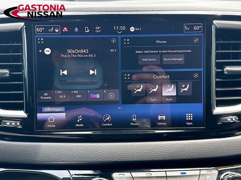 Used 2024 Chrysler Pacifica Touring-L FWD image 19