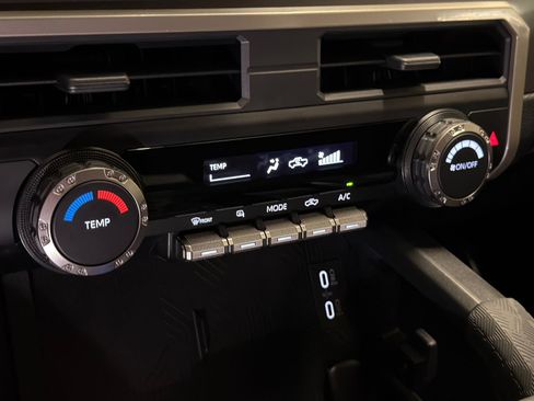Used 2026 Toyota Tacoma SR5 AWD/4WD image 25