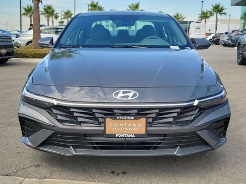 New 2026 Hyundai Elantra SE FWD image 30