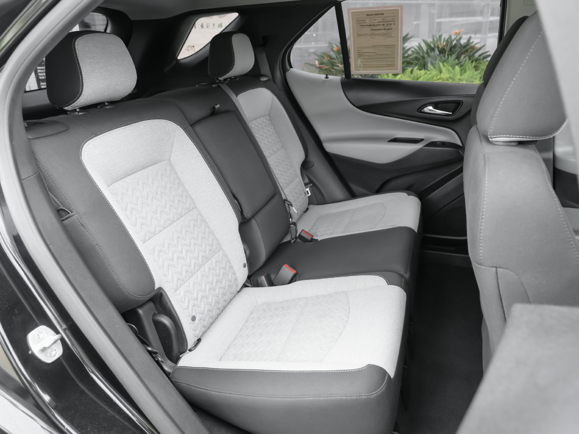 Used 2023 Chevrolet Equinox LS FWD image 38
