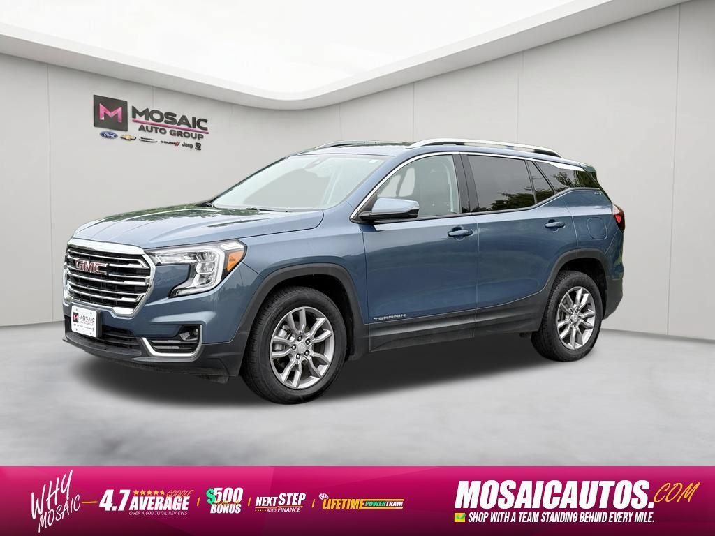 Used 2024 GMC Terrain SLT AWD/4WD image 3