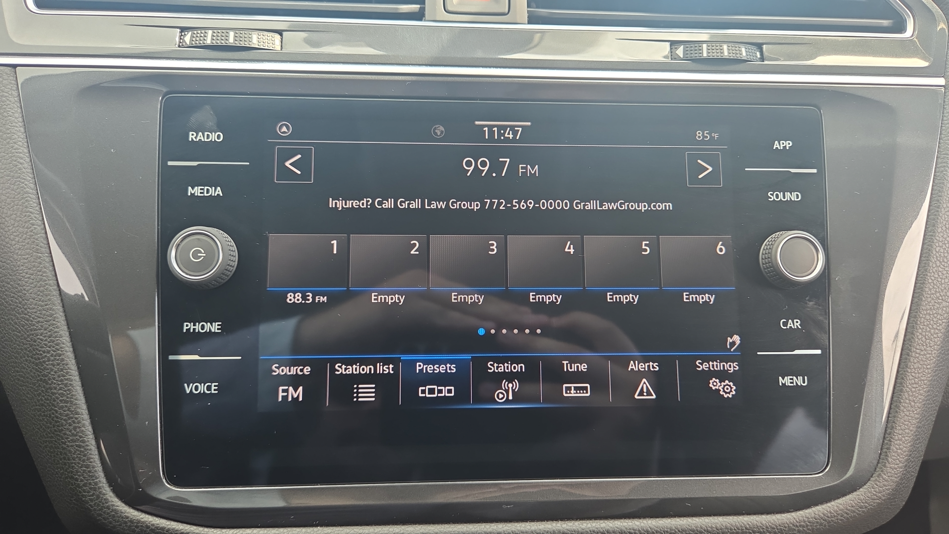 Used 2022 Volkswagen Tiguan SE FWD image 30