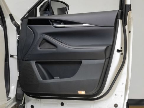 Used 2024 INFINITI QX60 Pure w/ Cargo Package FWD image 40