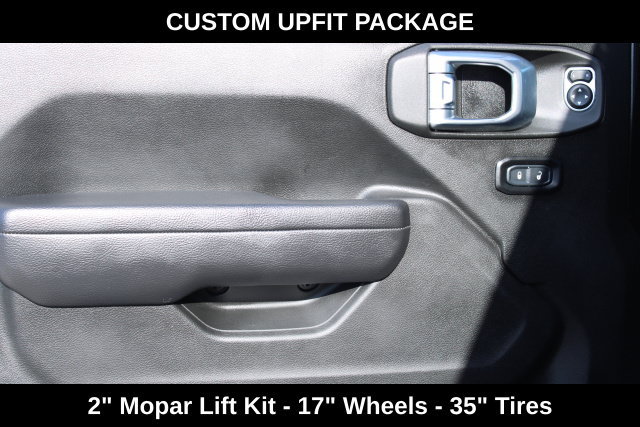 Used 2023 Jeep Gladiator Sport AWD/4WD image 17