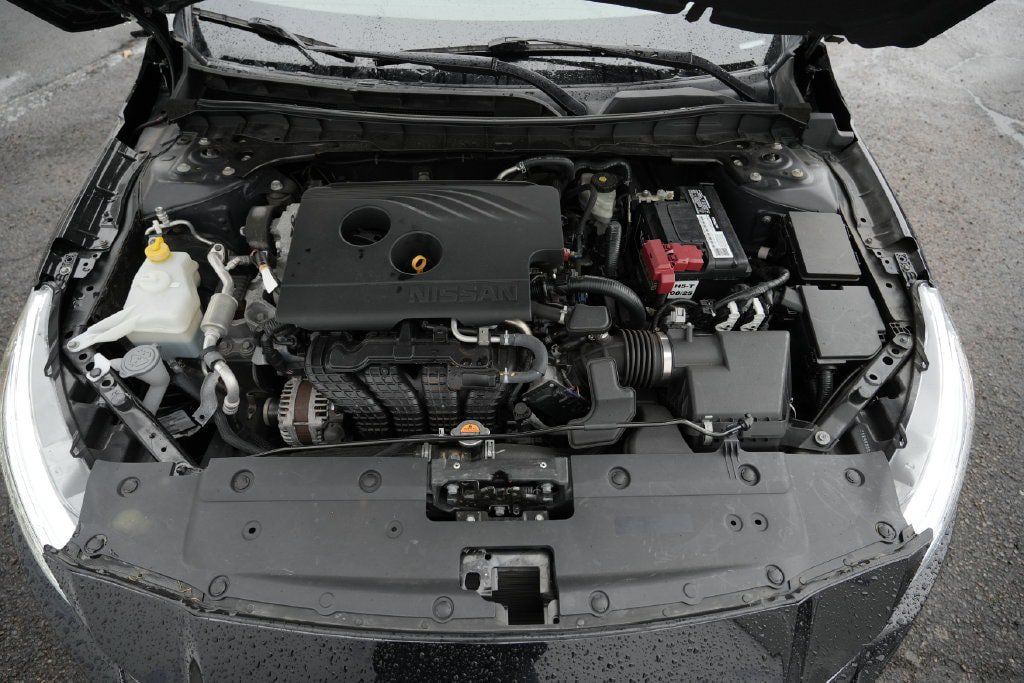 Used 2019 Nissan Altima 2.5 Platinum AWD/4WD image 16