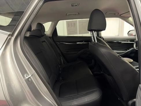Used 2024 Kia Seltos EX FWD image 19
