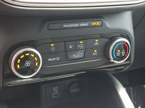 Used 2022 Ford Escape SE AWD/4WD image 16