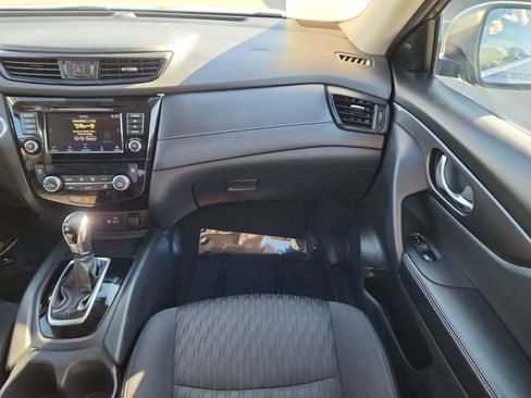 Used 2019 Nissan Rogue SV FWD image 23