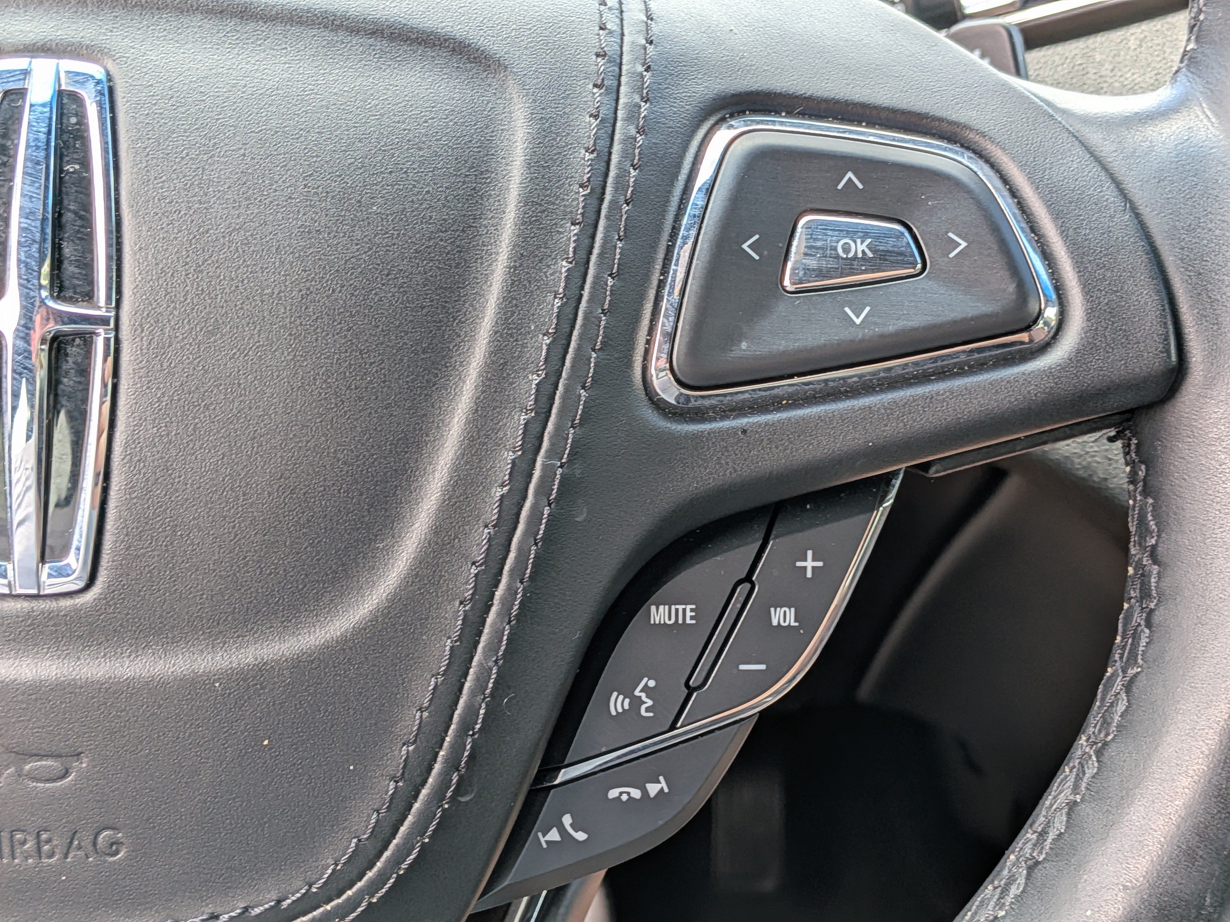 Used 2020 Lincoln MKZ Reserve w/ Elements Package FWD image 25