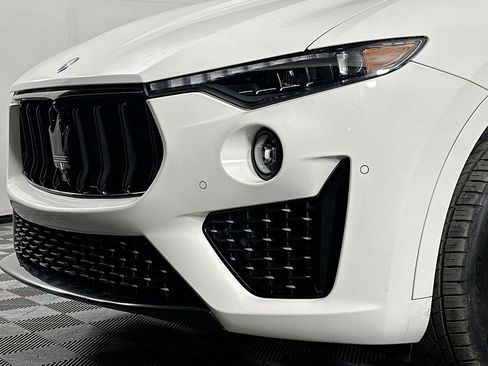 Used 2019 Maserati Levante GranSport AWD/4WD image 33