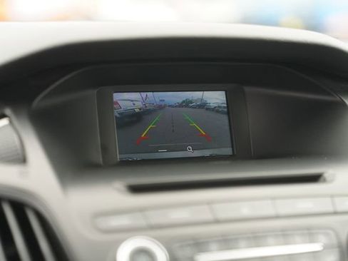 Used 2017 Ford Focus SE image 31