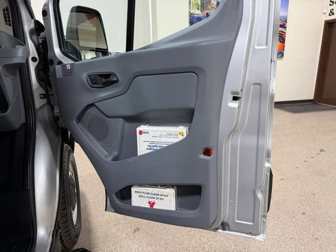 Used 2019 Ford Transit 250 148 Medium Roof image 24