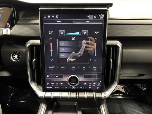 Used 2024 GMC Acadia Elevation w/ Trailering Package image 19