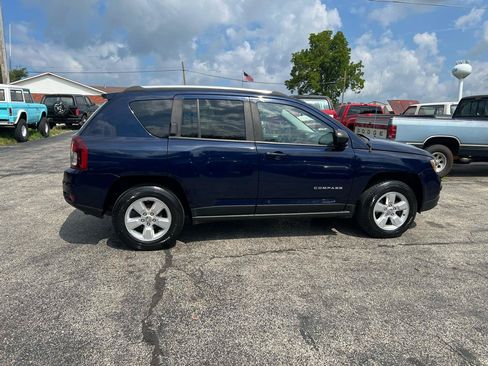 Used 2014 Jeep Compass Sport FWD image 4