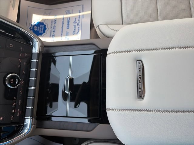 New 2026 GMC Yukon XL Denali w/ Sun & Power Step Package AWD/4WD image 24