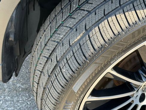 Used 2019 Mercedes-Benz GLC 300 4MATIC Coupe image 16