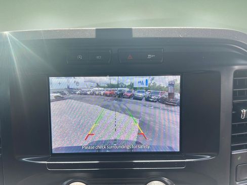 Used 2021 Ford F150 XLT AWD/4WD image 22