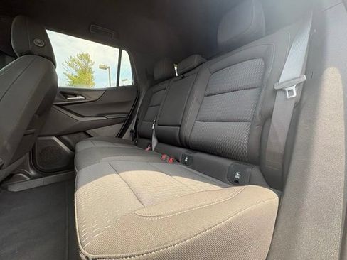 Used 2025 Chevrolet Equinox LT AWD/4WD image 24