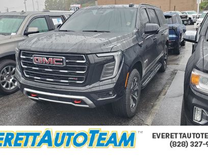 Used 2025 GMC Yukon XL AT4