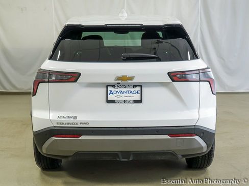 Used 2025 Chevrolet Equinox LT AWD/4WD image 6