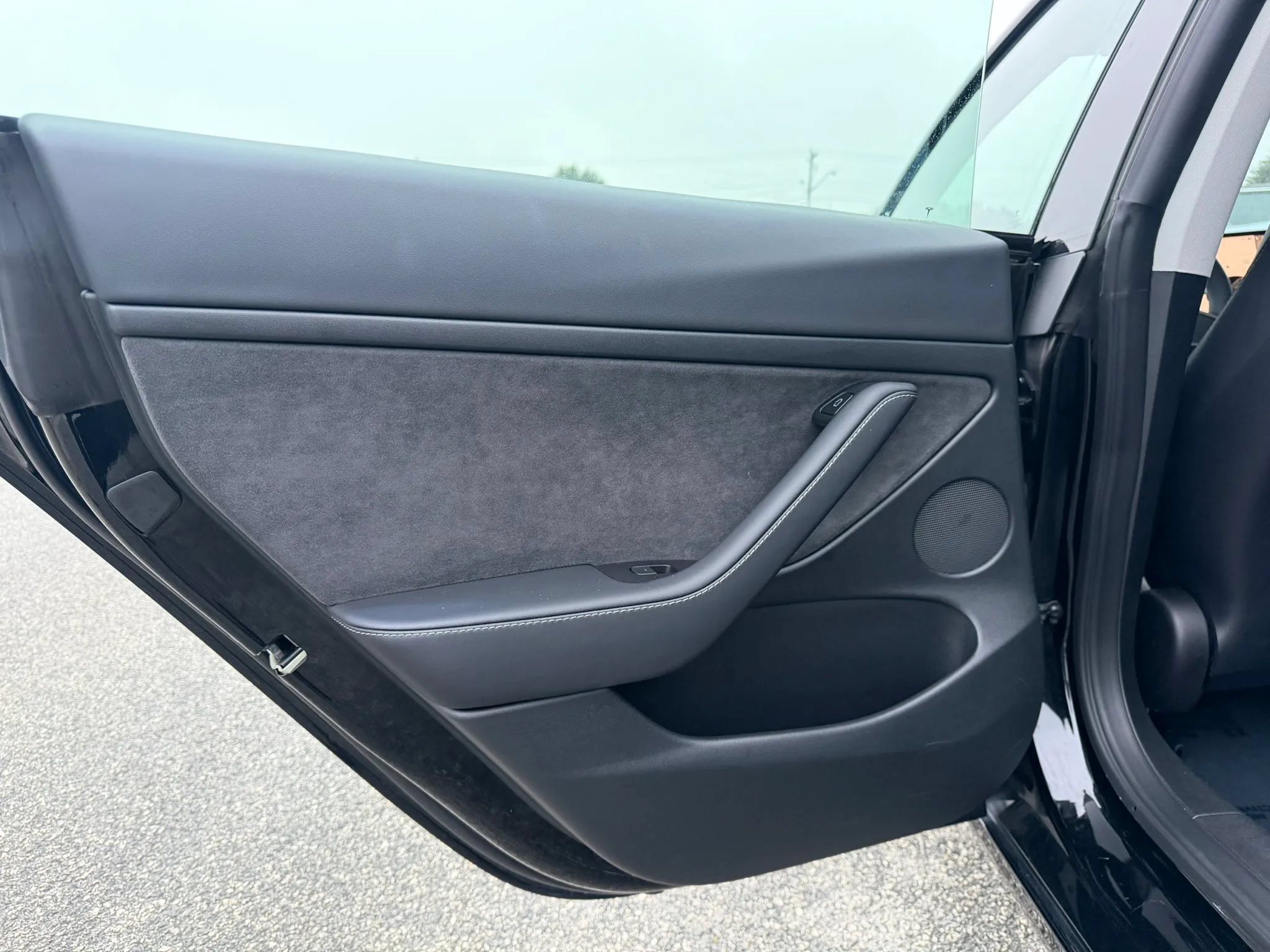 Used 2023 Tesla Model 3 Standard Range RWD image 10