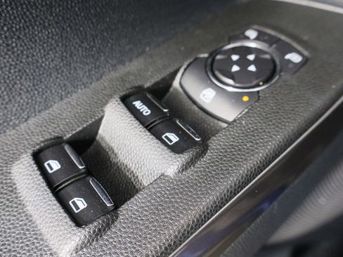 Used 2021 Ford EcoSport SE image 19